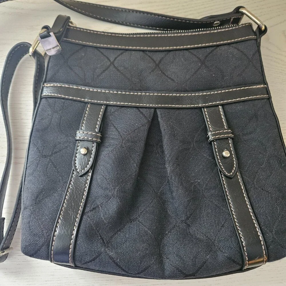 Nine West Black Geometric Crossbody Bag Adjustable Strap Multi Pocket Purse